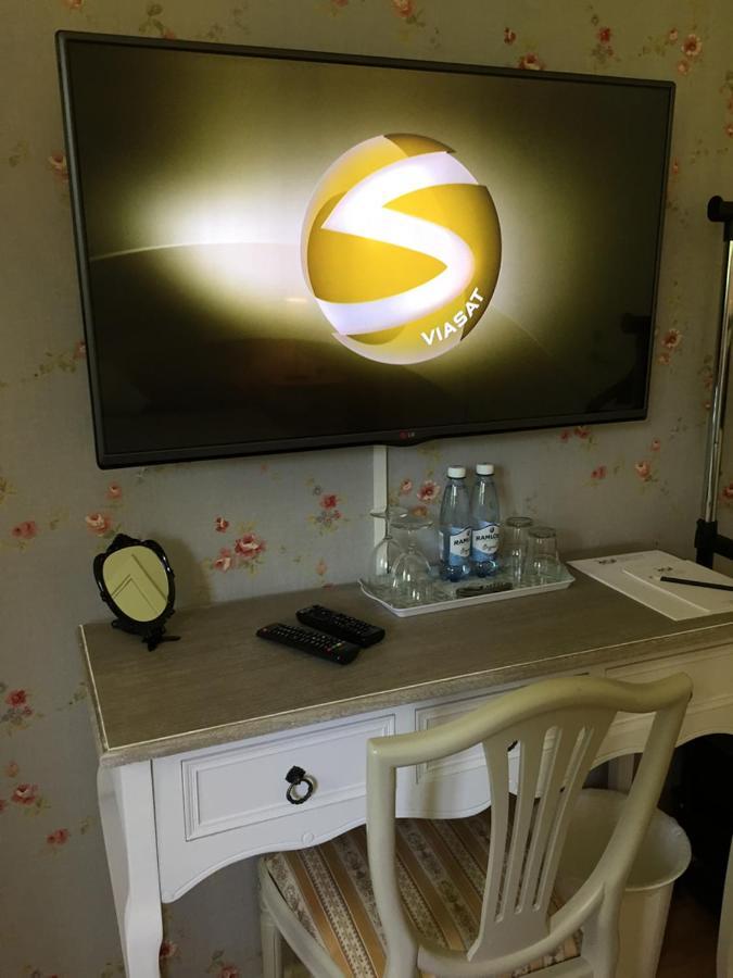 Herrgards Hotell Gyllene Haesten ベステルビーク エクステリア 写真