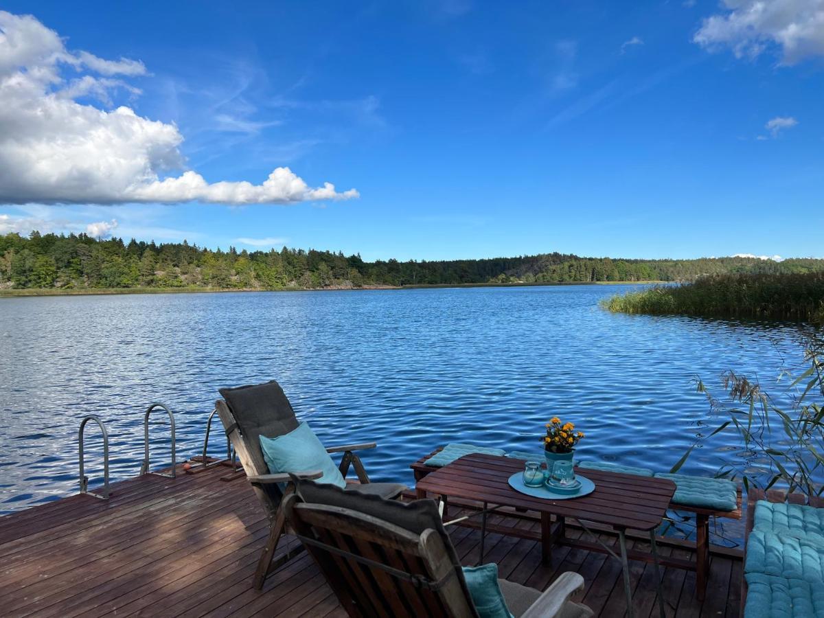 Herrgards Hotell Gyllene Haesten ベステルビーク エクステリア 写真